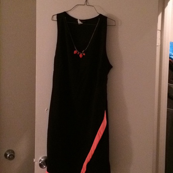 Cocktail dress - Picture 1 of 2